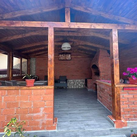 Casa Flori Hotel Calimanesti Ngoại thất bức ảnh